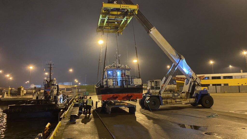 Images of Workboats Consulting vessel transport from Baltic Workboats to the port of Paldiski