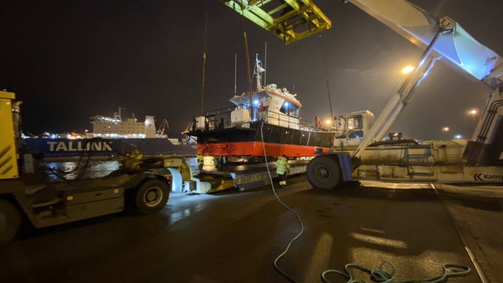 Images of Workboats Consulting vessel transport from Baltic Workboats to the port of Paldiski